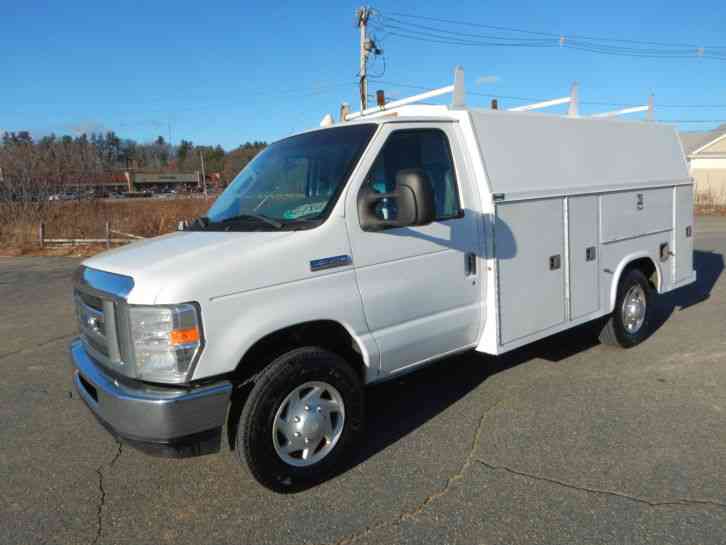 Ford E-350 Super Duty (2008)