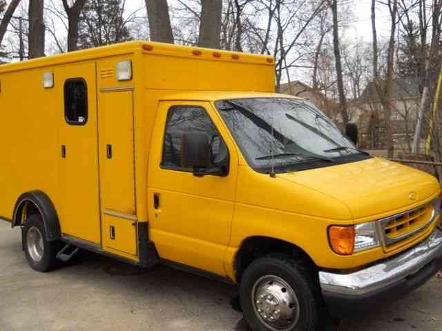 Ford E-350 Work Van (1999)