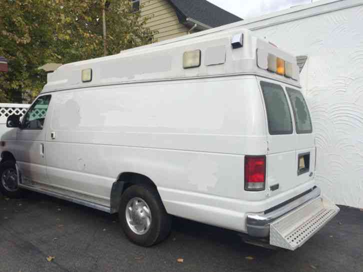 Ford E350 (2001)