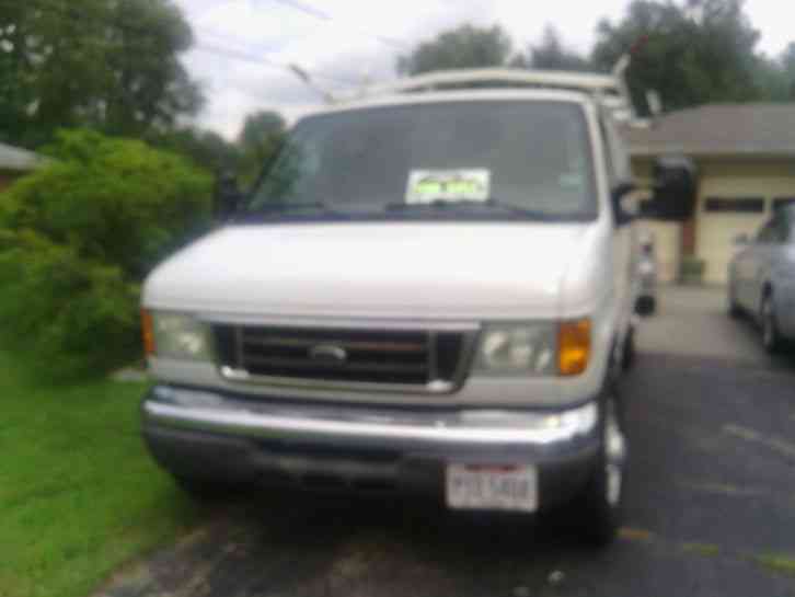 Ford E350 Superduty (2005)