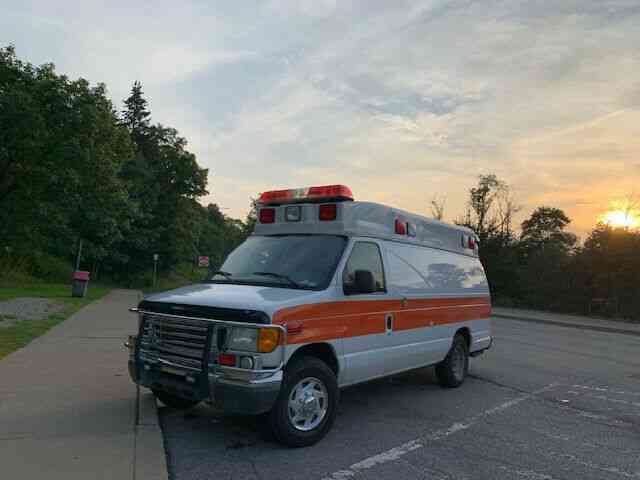 Ford Econoline E350 Ambulance Diesel
