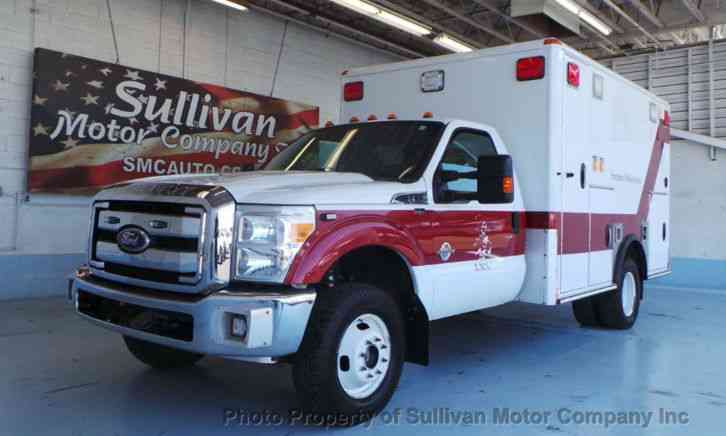 Ford Super Duty F-350 DRW Ambulance (2011)