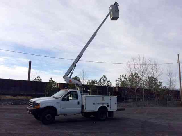 Ford: F-450 7. 3 POWERSTROKE DIESAL ENGINE