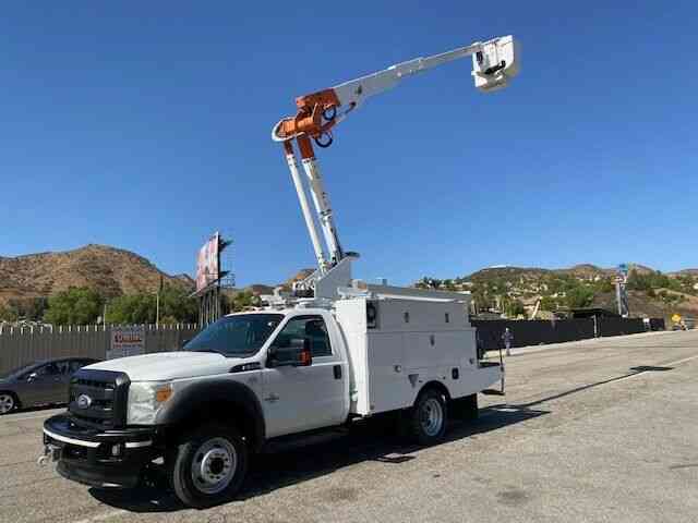 FORD F-550 2011 4X4, WITH ALTEC AT37-G 37. 5 BOOM LOADED TRUCK, USED BY THE CITY