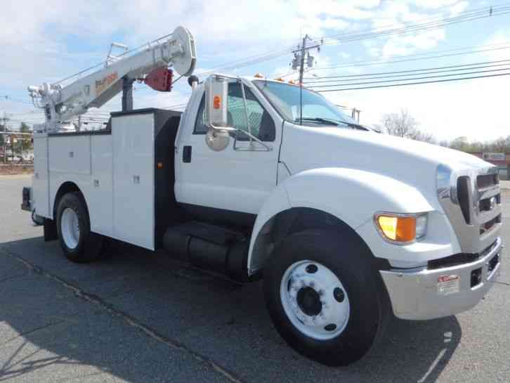 Ford F-750 XLT (2005)