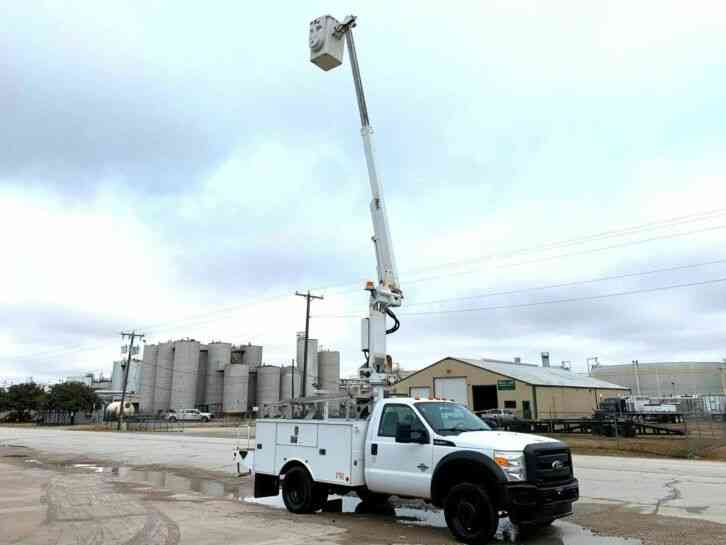 Ford F450 BUCKET TRUCK (2011)