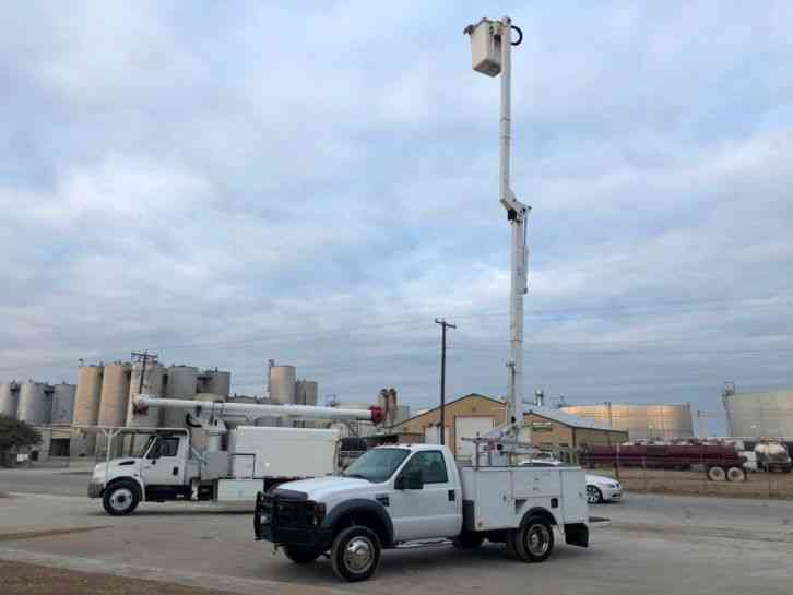 Ford F550 BUCKET TRUCK (2008)