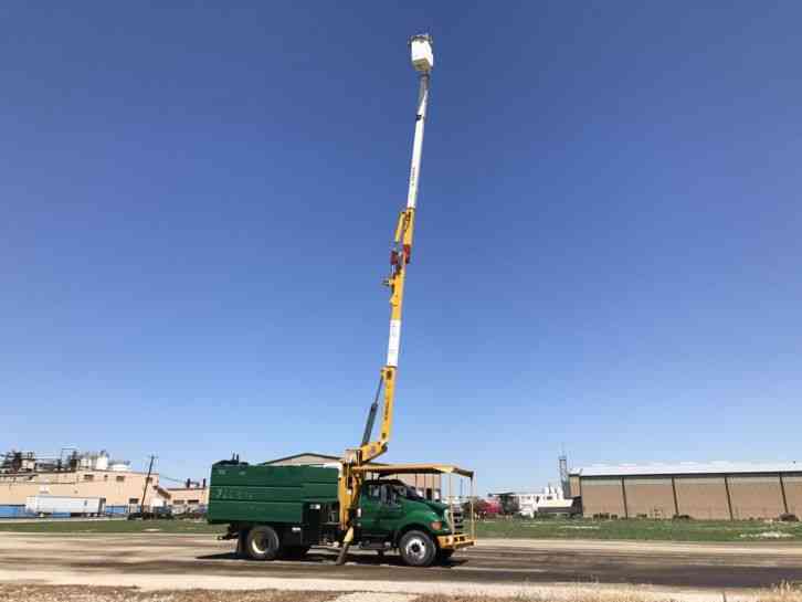 Ford Super Duty F-750 Straight Frame (2008)