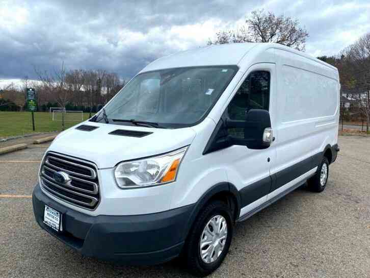 Ford Transit 250 Van Med. Roof w/Sliding Pass. 148-in. WB 1 Owner 3/4 Ton 2015