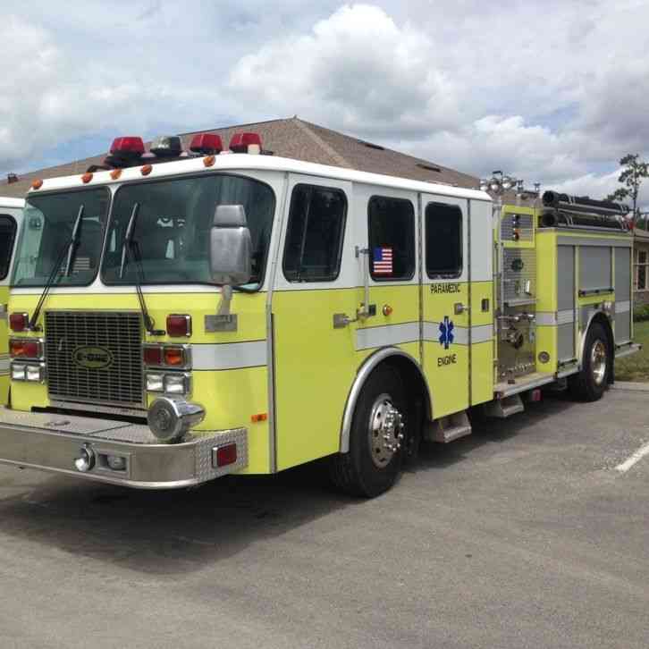 E-ONE Cyclone II Pumper (2002)