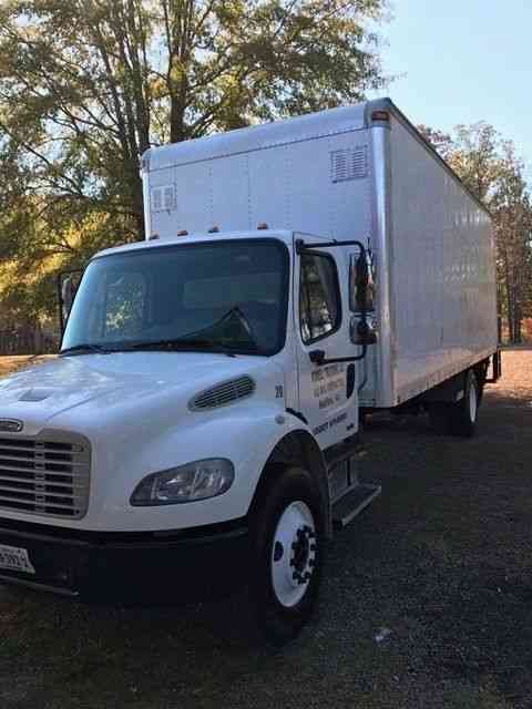 Freightliner Box Truck (2005)