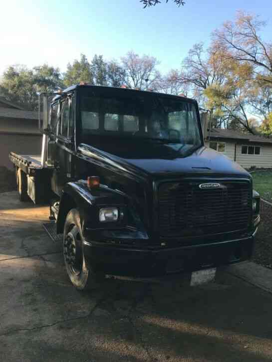 Freightliner FL60 (2001)