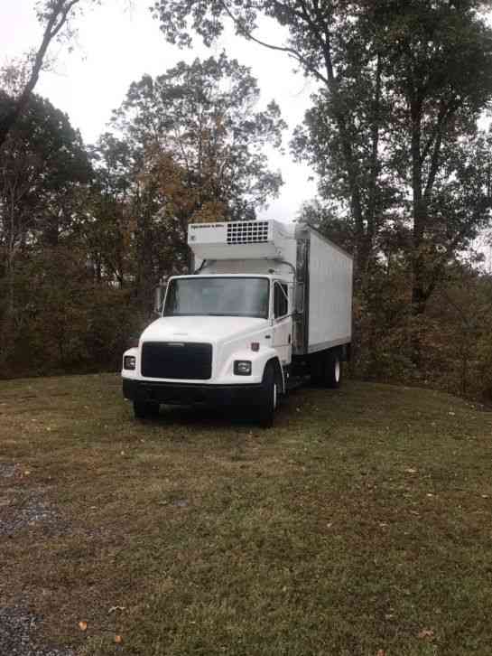 Freightliner FL 70 (2004)