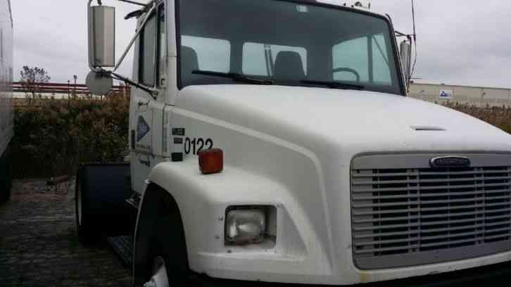 Freightliner FL80 (2001)