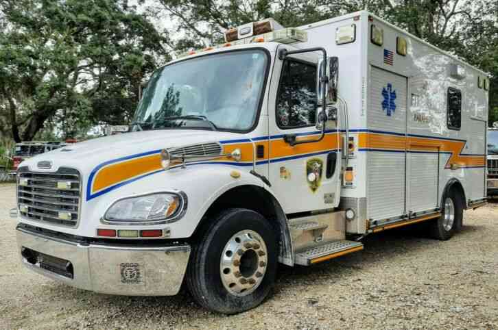 Freightliner M2 Ambulance (2007)