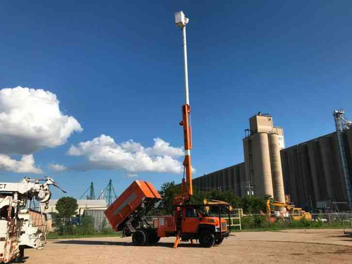 GMC C7500 FORESTRY BUCKET TRUCK (2008)