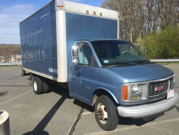 GMC GMC Box truck (2002)