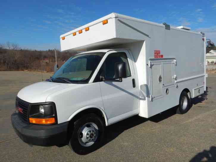 GMC Savana 3500 (2009)