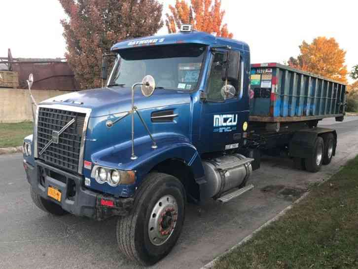VOLVO VHD (2002)