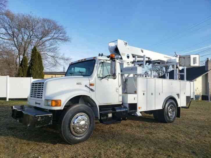 International 4700 (1998)