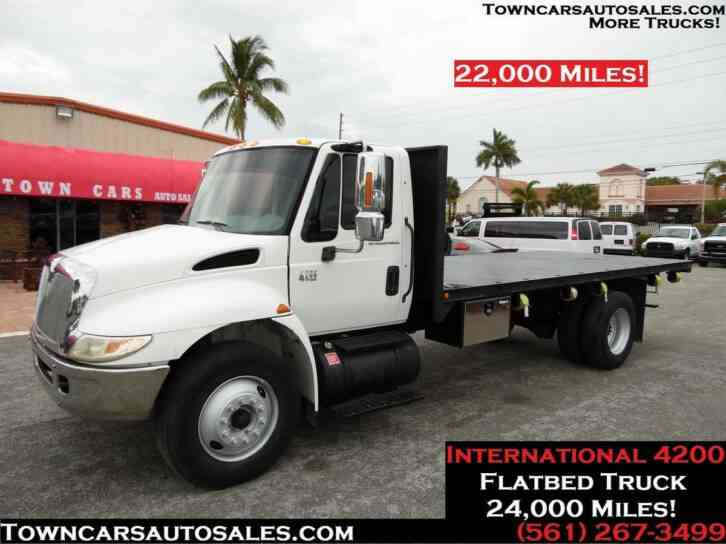 International 4200 18' Footer Flatbed Truck (2003)