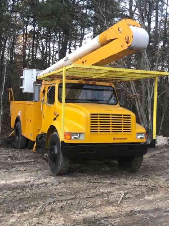 International 4700 (1990)