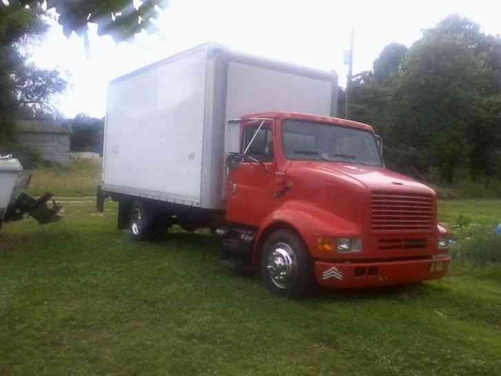 International 4700 (1999)