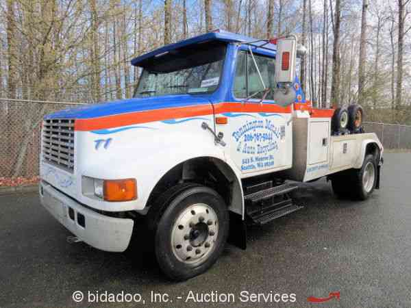 International 4700 (2000)