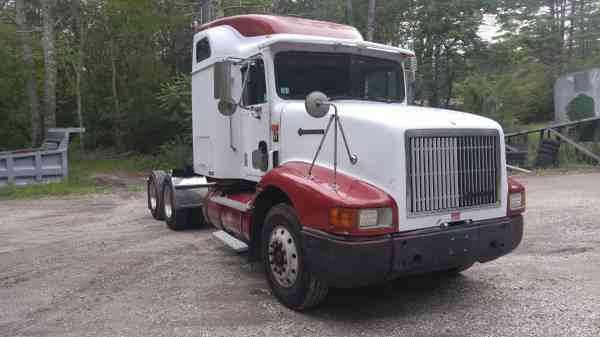 International 9200 SBA (1995)