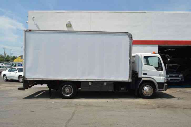 International CF500 4X2 (2006) : Van / Box Trucks