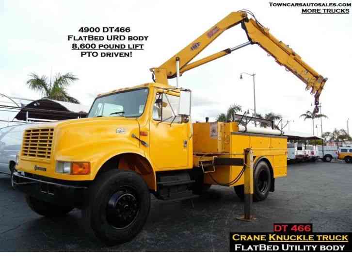 International 4900 CRANE TRUCK KNUCKLE BOOM TRUCK (2000)