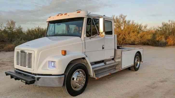 Freightliner MOUNTIAN MASTER SPORT CHASSIS WESTERN HAULER (2001)