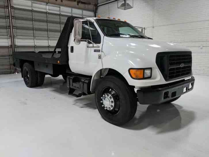 Ford F-650 7. 3 16 Flatbed Winch Truck only 48k miles (2000)
