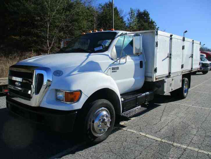 Ford F-650 Cummins 14' Flatbed 83k miles automatic (2009)