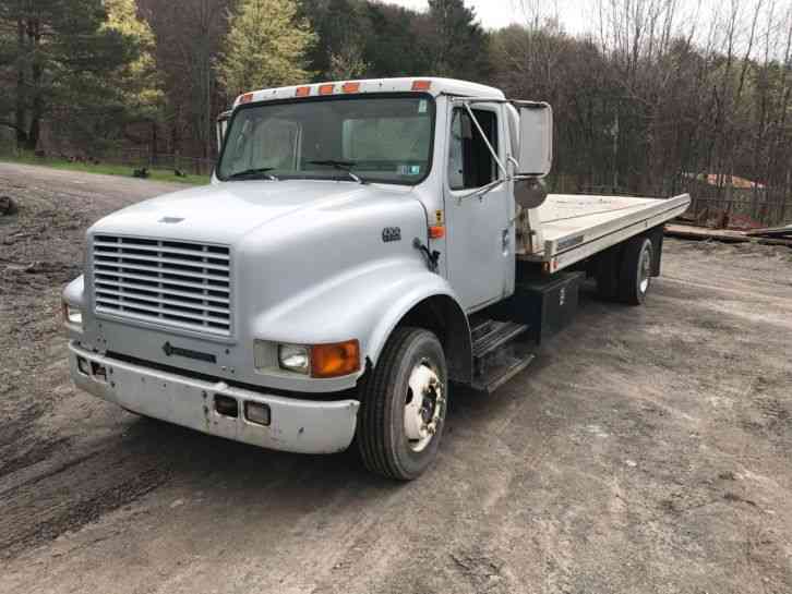 International 4700 Low Profile (2001)