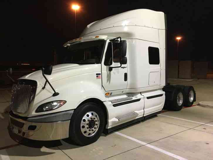 International PROSTAR SLEEPER PLUS (2012)