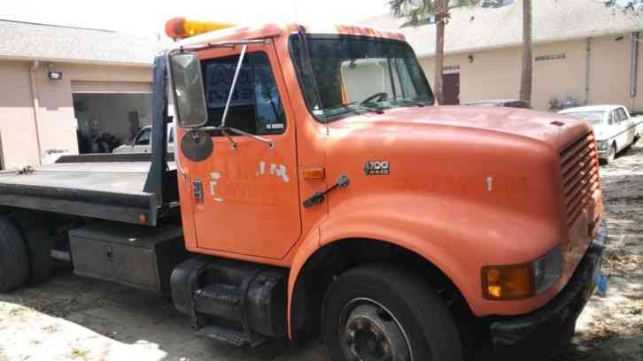 International 4700 (1995)