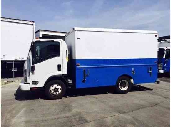 Isuzu NPR ECO MAX 12FT PLUMBERS BOX TRUCK 3. 0L 4cyl diesel fuel saver- tow hitch receiver (2011)