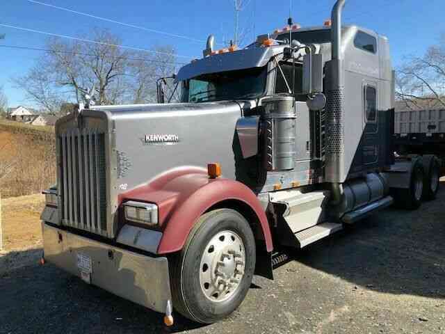 Kenworth W900L (2000)