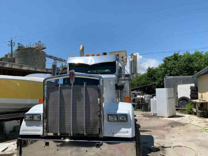 Kenworth W900 (2008)