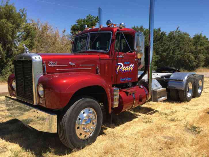 Mack B73 (1958)