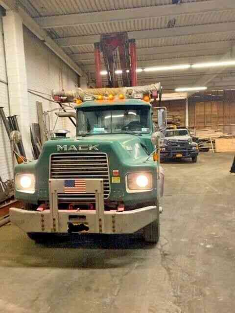 Mack DM (1995)