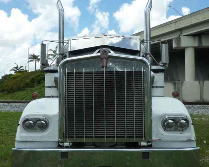 Kenworth W900A (1981)