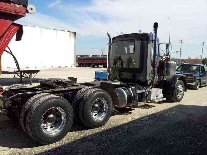 Peterbilt 379 Short Hood (2004)