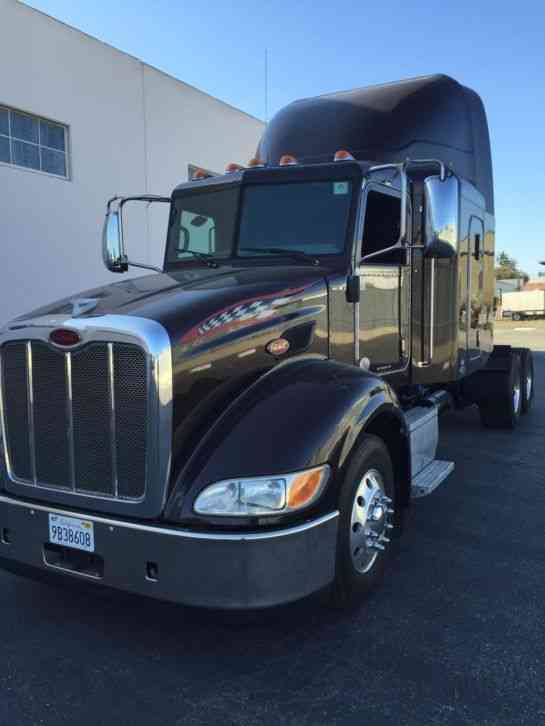 Peterbilt 384 (2010)