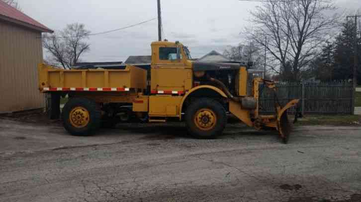 Oshkosh WT 2206 (1974)