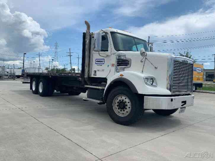 Penske Used Trucks - unit # 133442 - 2016 Freightliner CORONADO 132