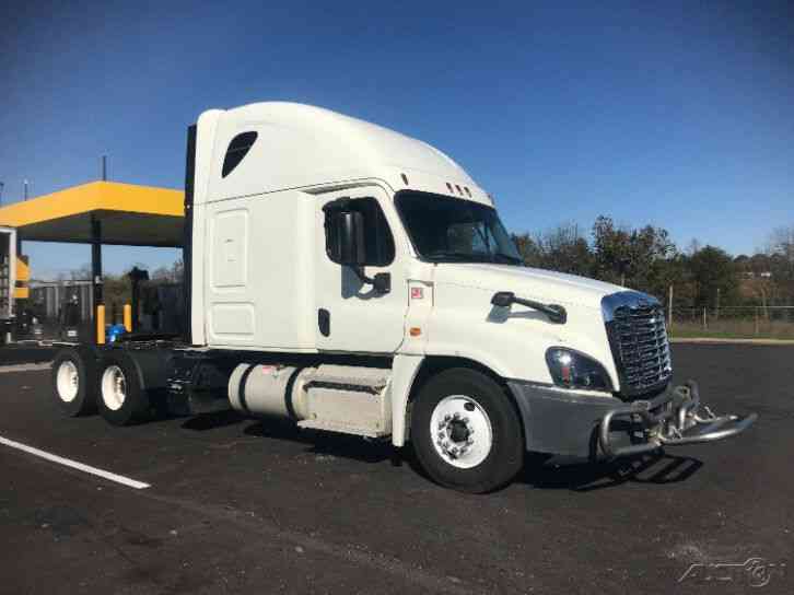 Penske Used Trucks - unit # 138994 - 2016 Freightliner CASCADIA 125