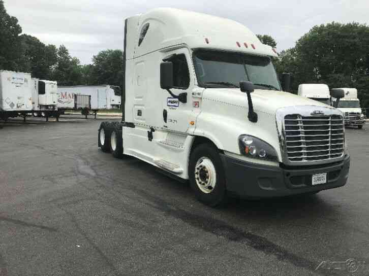 Penske Used Trucks - unit # 143005 - 2016 Freightliner CASCADIA 125