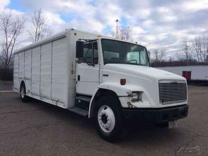 Freightliner FL70 (2002)